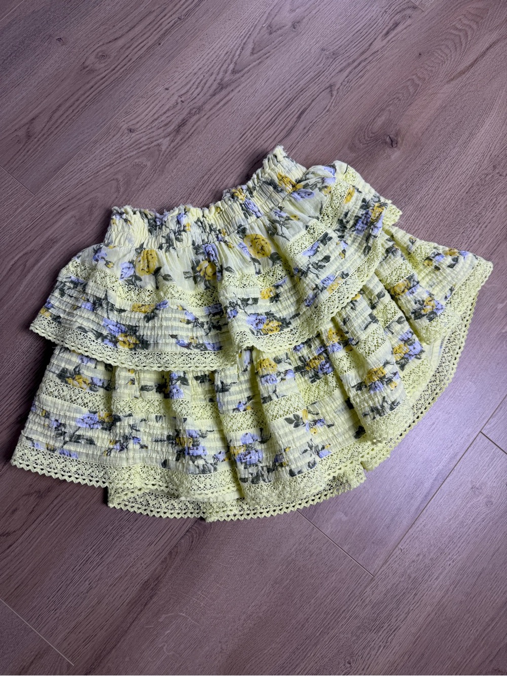 Aerie Rock n Ruffle yellow floral skirt XS